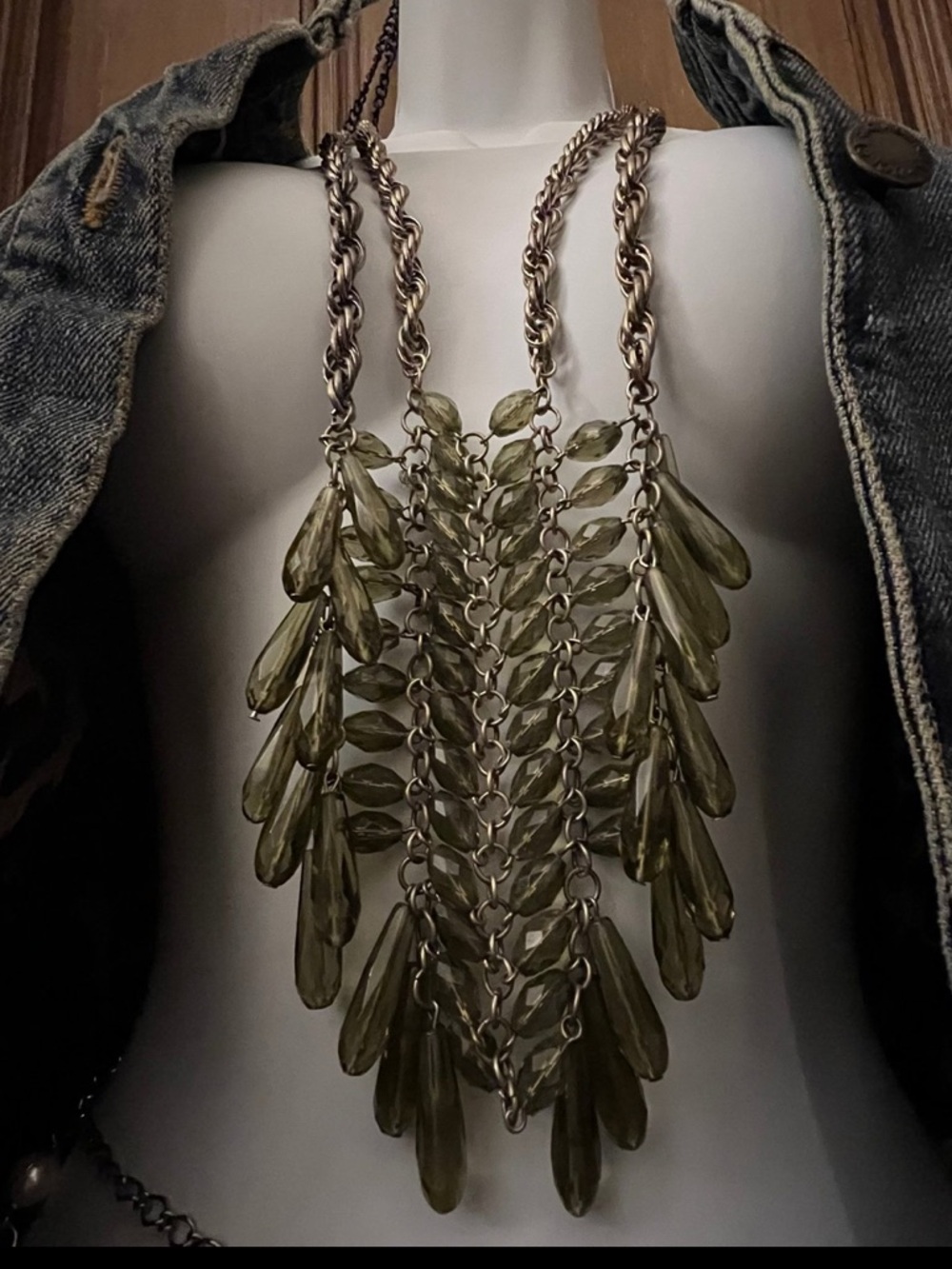 Rare Vintage Long Olive Green Glass Crystal Adjustable Statement Necklace